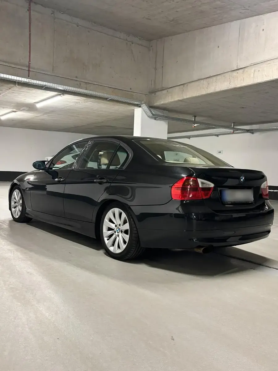 Gebraucht BMW 320 150 PS (110 kW) 2005 Schwarz Limousine