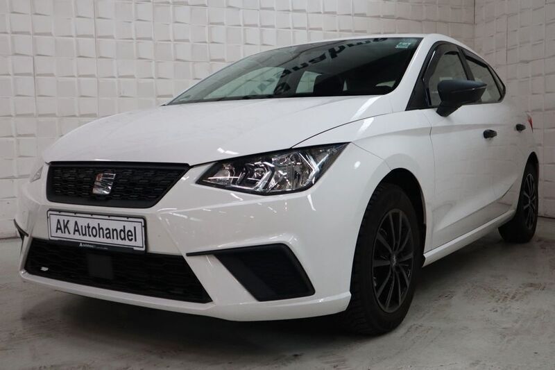 Weiß Gebraucht 2019 Seat Ibiza Reference Limousine | 10.790 € (Fairer Preis) - Bild 1/4