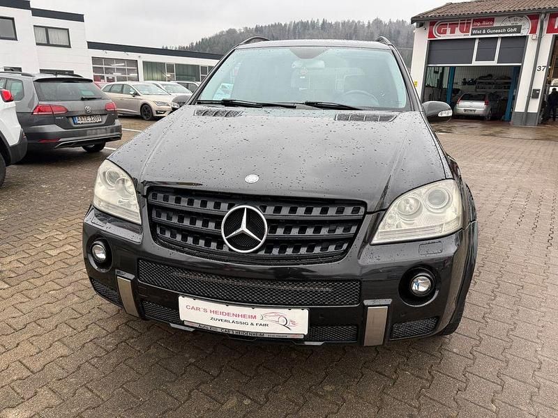 Schwarz Gebraucht 2006 Mercedes ML63 AMG AMG SUV | 18.990 € (Teuer) - Bild 1/4