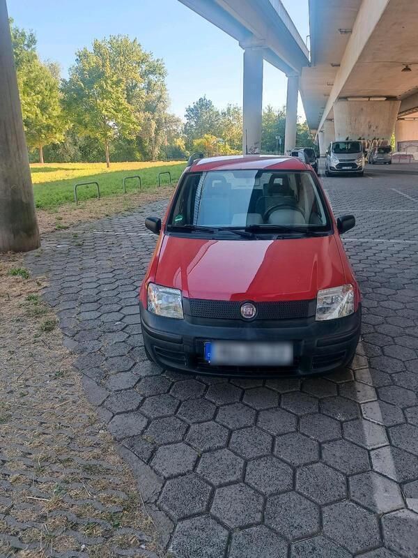 Rot Gebraucht 2005 Fiat Panda Kleinwagen | 2.000 € (Teuer) - Bild 1/4