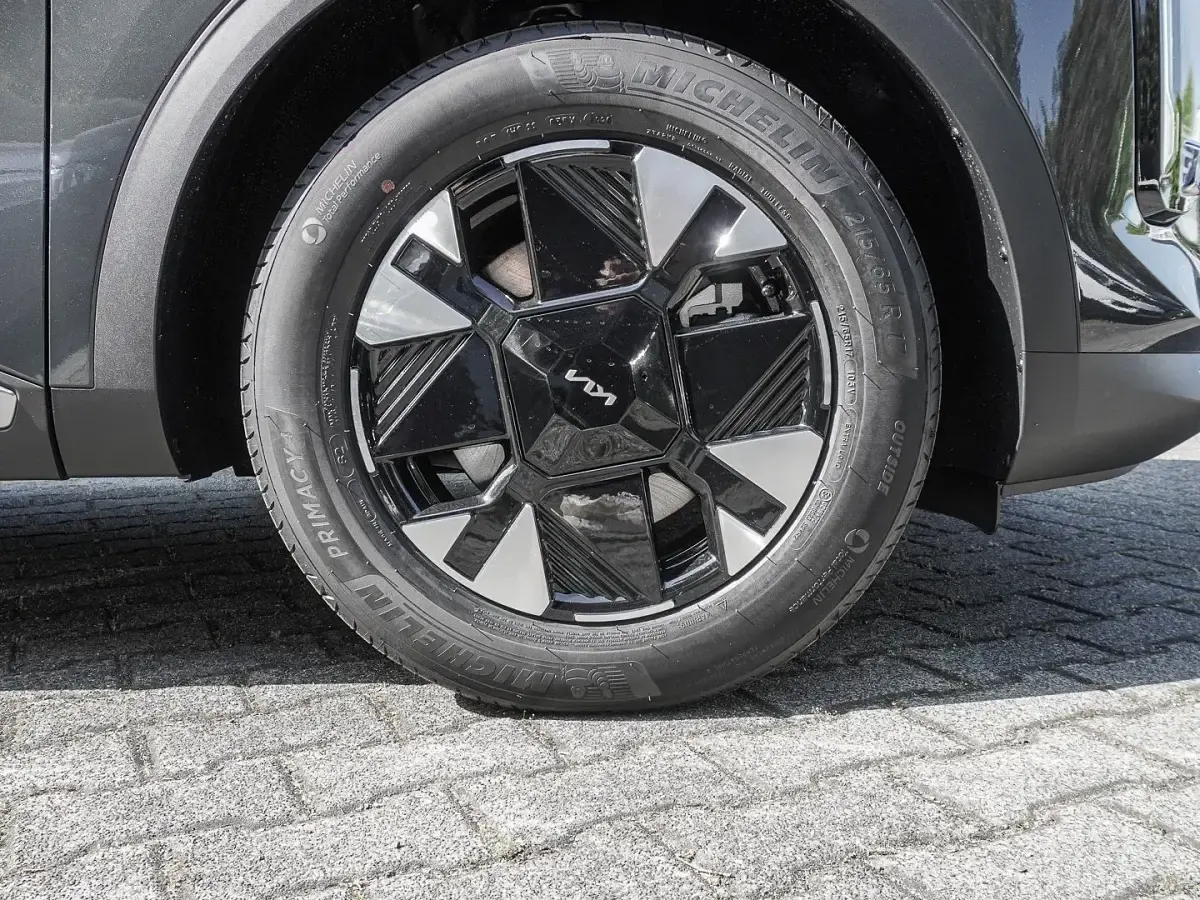 Neu Kia Sportage Vision 150 PS (110 kW) 2026 Pentametal SUV