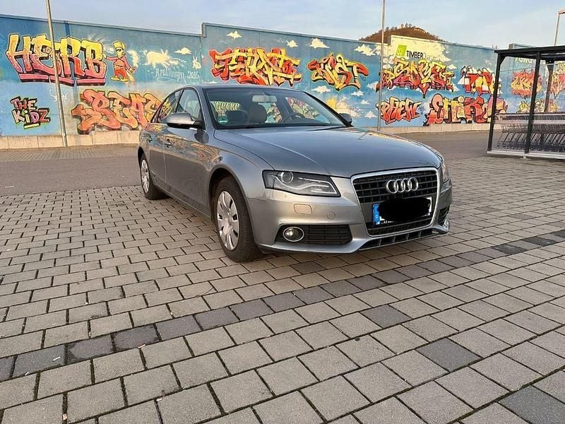 Gebraucht Audi A4 Attraction 120 PS (88 kW) 2009 Grau Limousine
