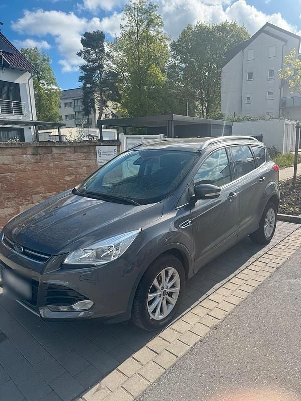 Używany Ford Kuga Titanium 150 KM (110 kW) 2016 Szary SUV