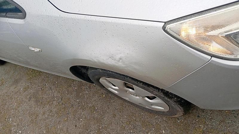 Gebraucht Opel Astra 100 PS (73 kW) 2011 Silber Kombi