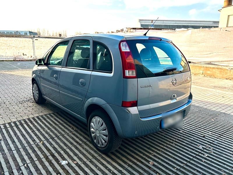 Gebraucht Opel Meriva 100 PS (73 kW) 2005 Silber Van / Kleinbus