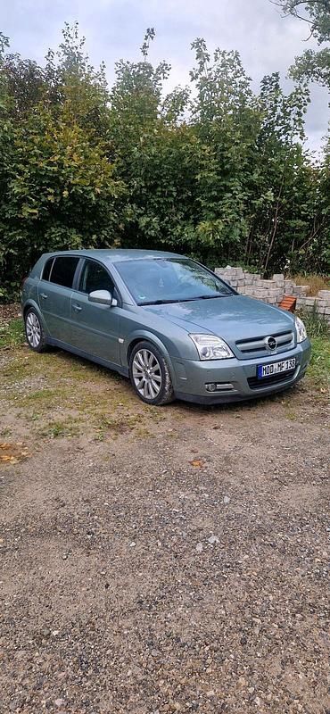 Grün Gebraucht 2003 Opel Signum Kleinwagen | 2.500 € - Bild 1/4
