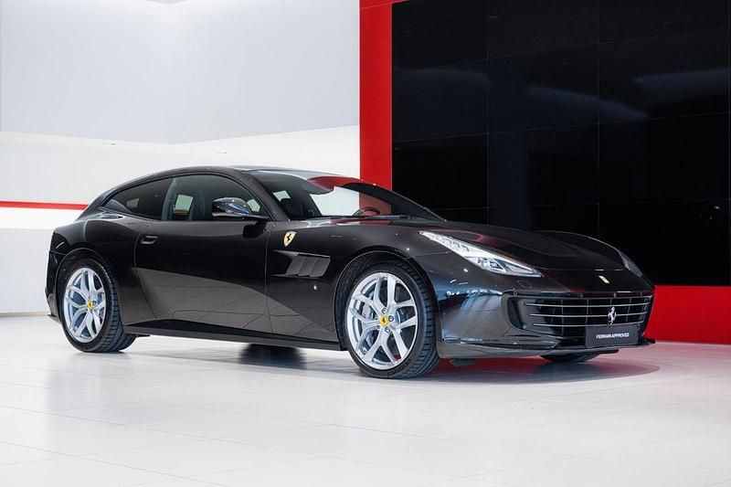Gebraucht Ferrari GTC4Lusso 610 PS (448 kW) 2018 Schwarz Kombi