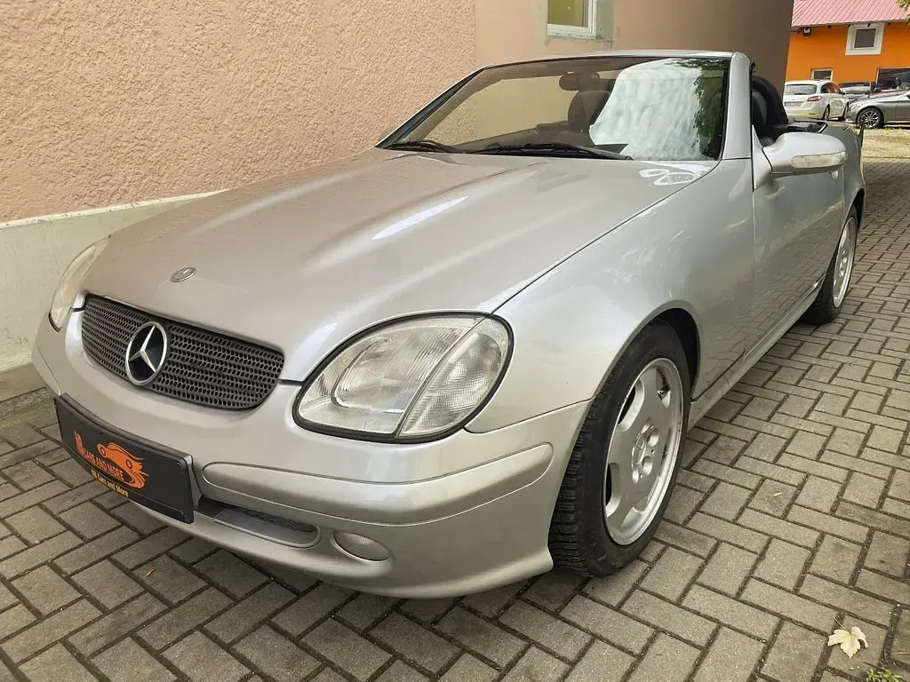 Gebraucht Mercedes SLK230 197 PS (144 kW) 2000 Silber Cabrio