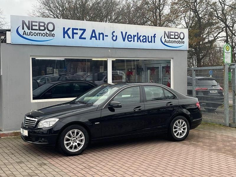 Schwarz Gebraucht 2009 Mercedes C180 Classic Limousine | 7.500 € (Fairer Preis) - Bild 1/4