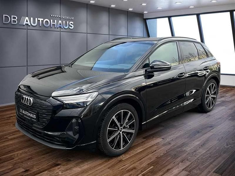Gebraucht Audi Q4 e-tron Ambiente 194 kW (265 PS) 2023 Schwarz SUV