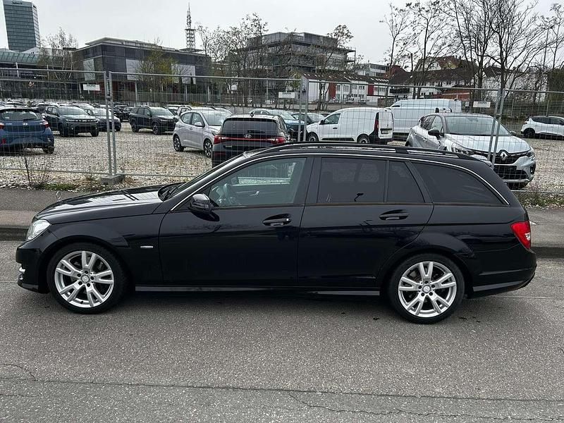 Gebraucht Mercedes C250 204 PS (150 kW) 2011 Schwarz Kombi