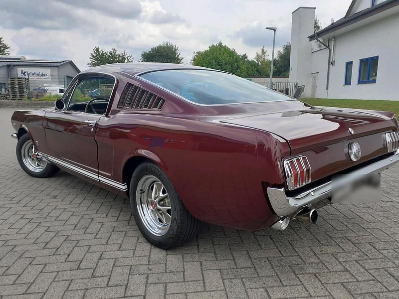 Gebraucht Ford V8 Fastback 200 PS (147 kW) 1966 Rot
