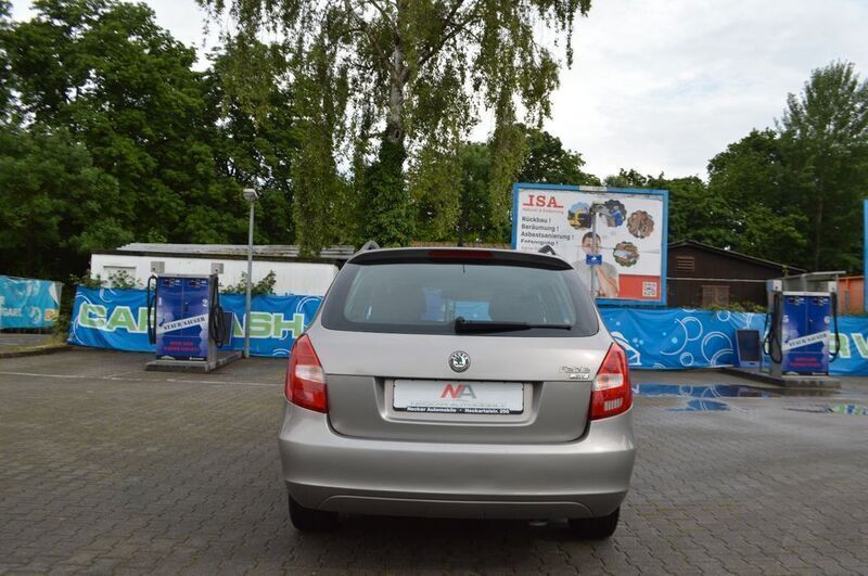 Gebraucht Skoda Fabia Ambiente 86 PS (63 kW) 2008 Beige Kleinwagen