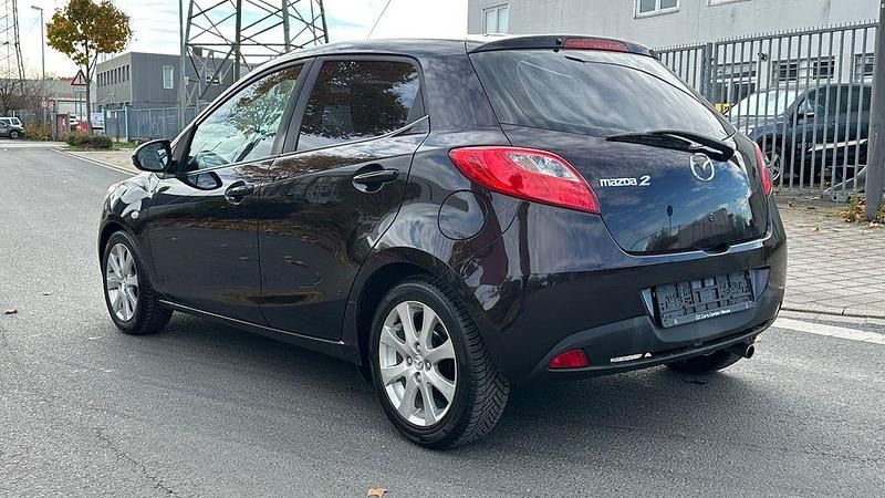 Gebraucht Mazda 2 Active 75 PS (55 kW) 2011 Schwarz Limousine