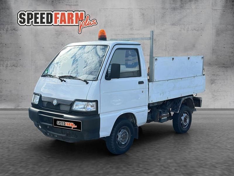 Weiß Gebraucht 2009 Piaggio Porter Van / Kleinbus | 4.999 € - Bild 1/4