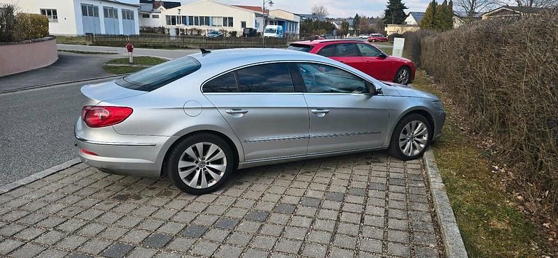 Gebraucht VW Passat 118 PS (86 kW) 2009 Grau Limousine