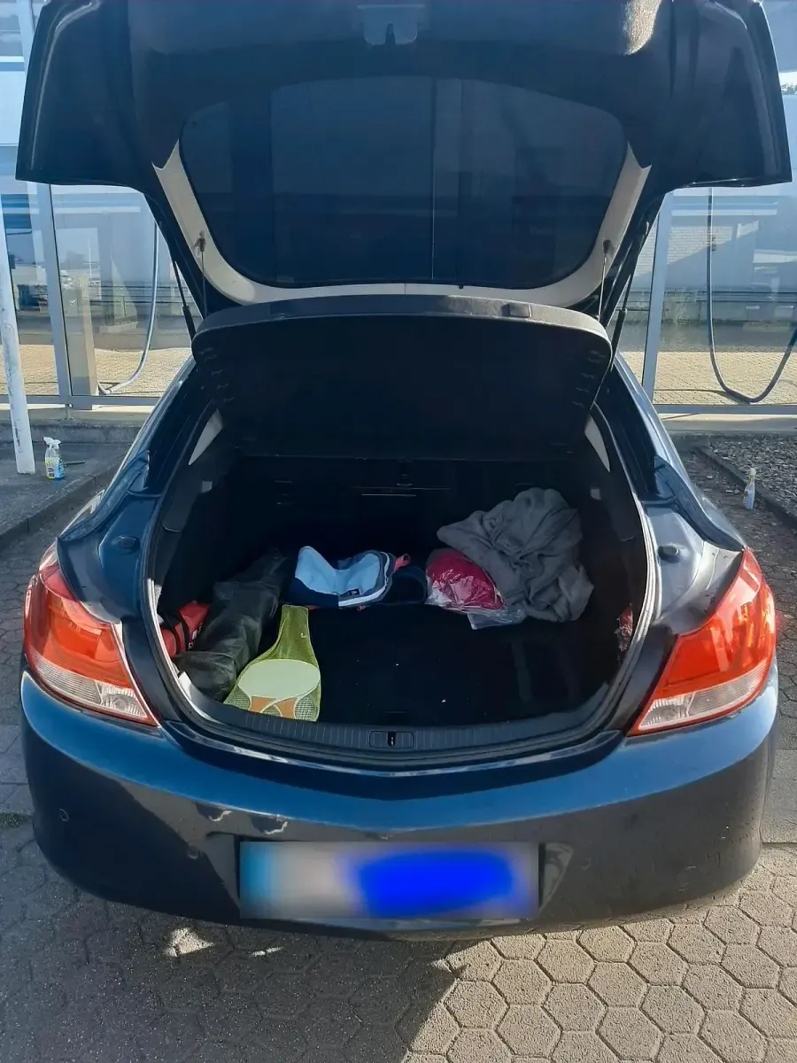 Gebraucht Opel Insignia 160 PS (117 kW) 2013 Blau Limousine