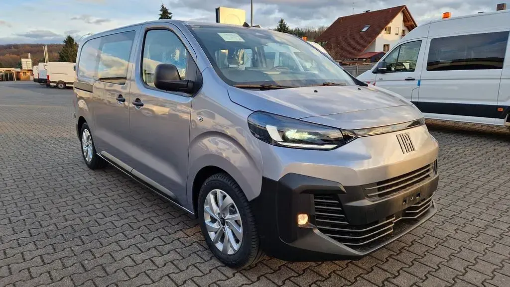 Neu Fiat Scudo 177 PS (130 kW) 2026 Grau Van