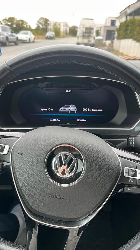 Gebraucht VW Tiguan 150 PS (110 kW) 2016 Grau SUV