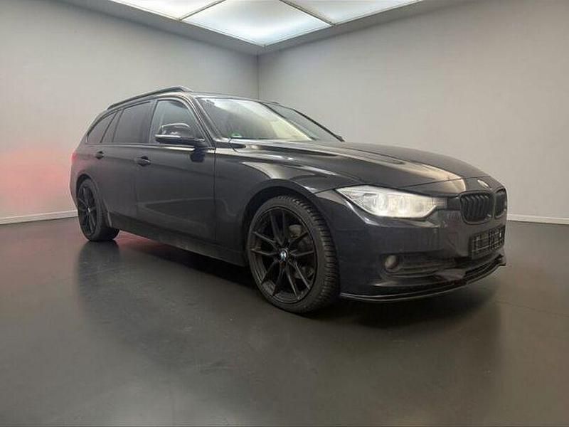Gebraucht BMW 320 Comfort Edition 184 PS (135 kW) 2013 Schwarz Kombi