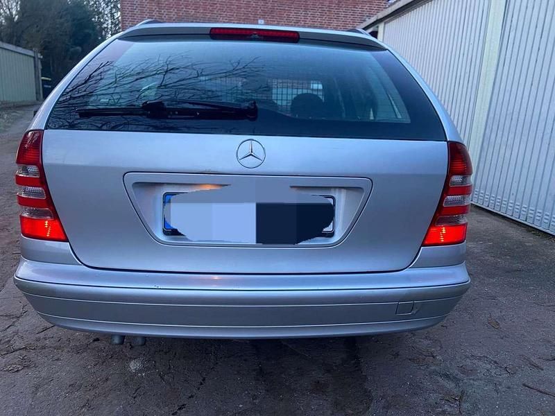 Gebraucht 2001 Mercedes C200 Elegance Kombi | 3.300 € (Fairer Preis) - Bild 1/4