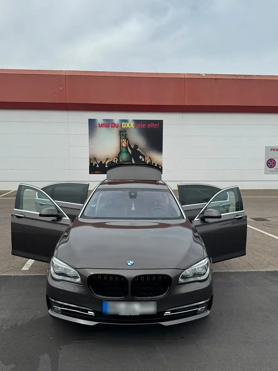 Używany BMW 750L 381 KM (280 kW) 2012 Sedan/Limuzyna
