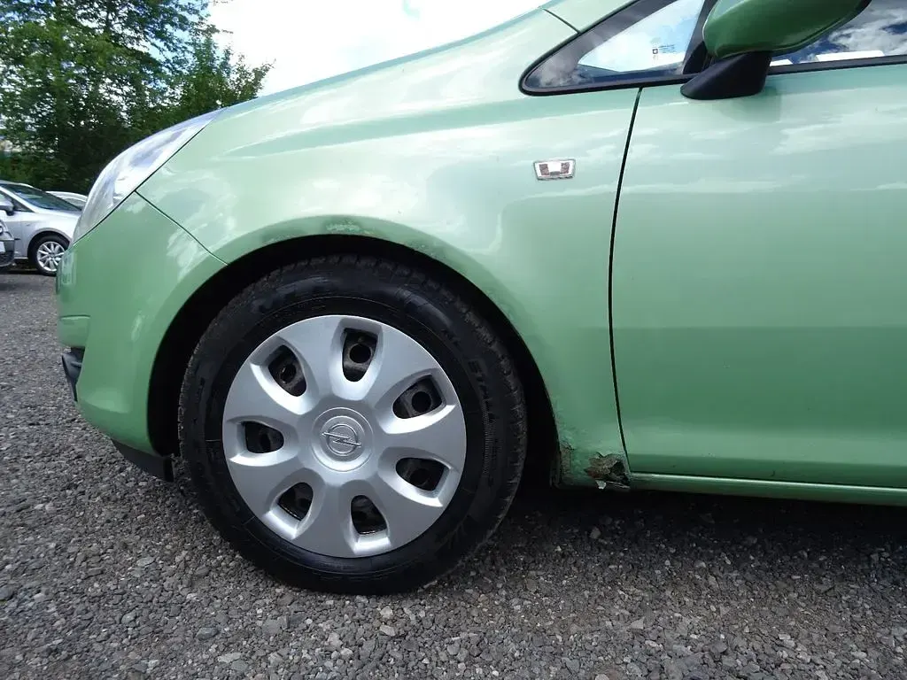 Gebraucht Opel Corsa Edition 80 PS (58 kW) 2008 Grün Kleinwagen