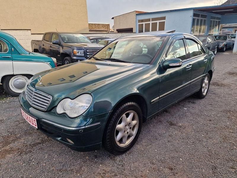 Gebraucht Mercedes C200 Elegance 116 PS (85 kW) 2001 Grün Limousine