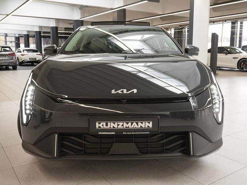 Neu Kia EV4 Earth 150 kW (204 PS) 2025 Pentametal metallic Kleinwagen