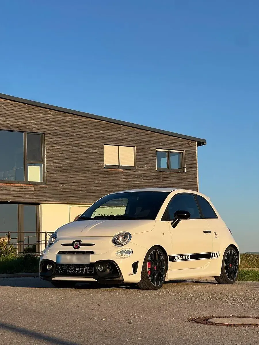 Gebraucht Abarth 595 Competizione 179 PS (131 kW) 2018 Weiß Kleinwagen