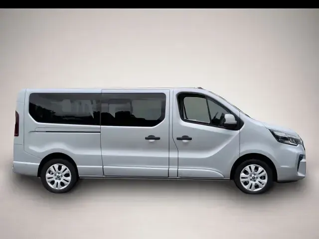 Gebraucht Nissan Primastar Tekna 170 PS (125 kW) 2025 Silber Van / Kleinbus