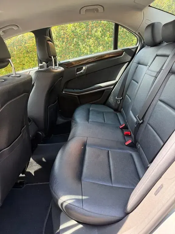 Gebraucht Mercedes E220 170 PS (125 kW) 2010 Grau Limousine
