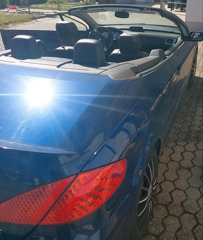 Gebraucht Peugeot 307 CC 136 PS (100 kW) 2004 Blau Cabrio
