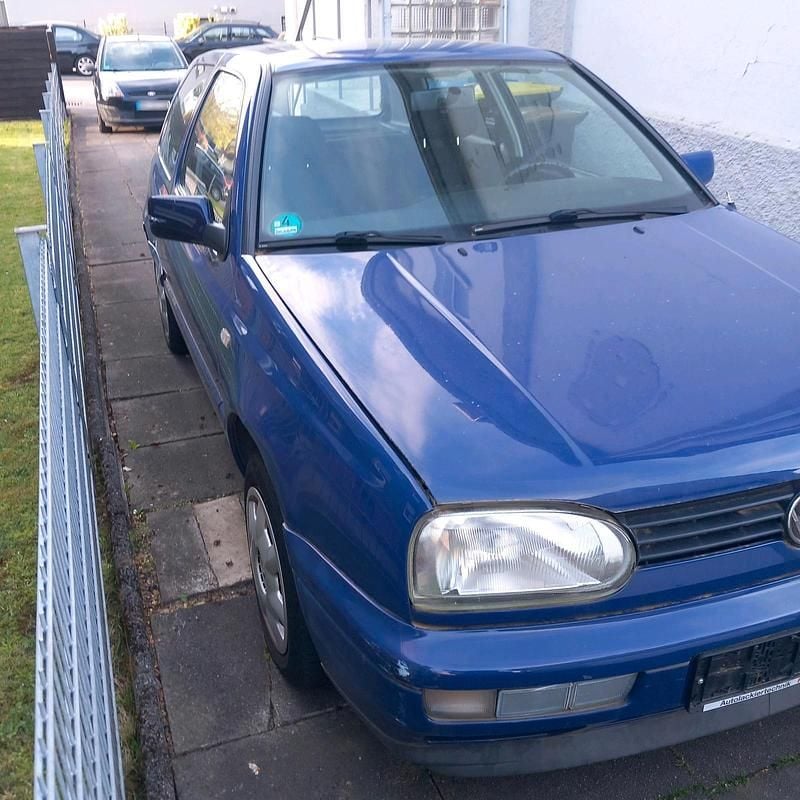 Gebraucht VW Golf III 60 PS (44 kW) 1997 Blau Limousine