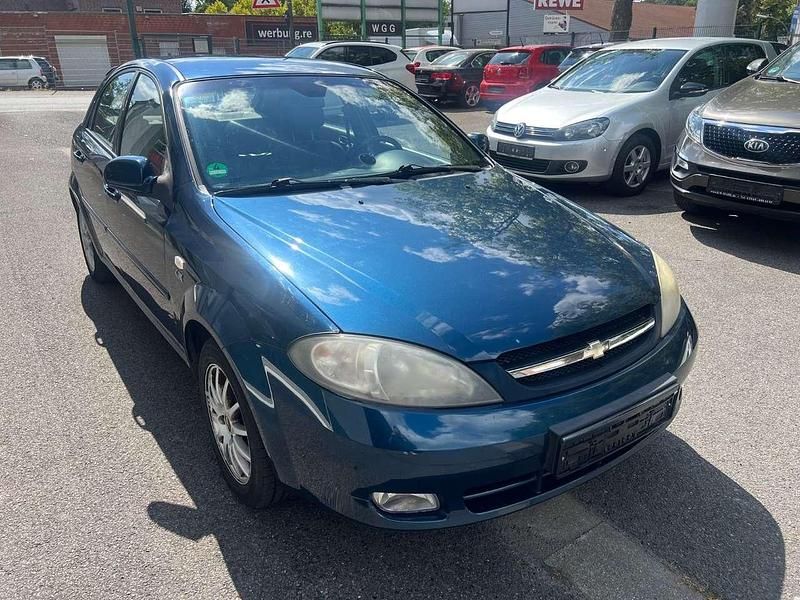 Blau Gebraucht 2006 Chevrolet Lacetti CDX Kleinwagen | 999 € - Bild 1/4