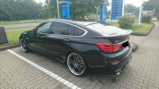 Schwarz metallic Gebraucht 2010 BMW 535 Limousine | 15.000 € - Bild 1/4
