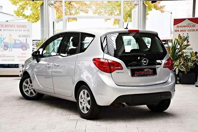 Gebraucht Opel Meriva Edition 101 PS (74 kW) 2010 Silber Van / Kleinbus