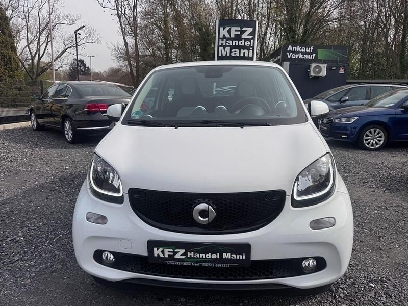 Gebraucht Smart ForFour 71 PS (52 kW) 2018 Weiß Kleinwagen