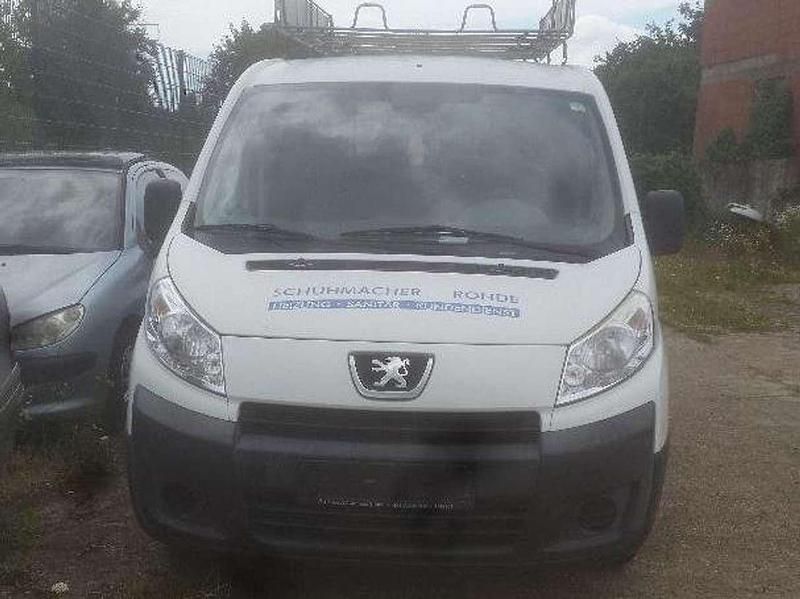 Lack weiss banquise/deckende Gebraucht 2012 Peugeot Expert Van | 5.000 € (Fairer Preis) - Bild 1/4