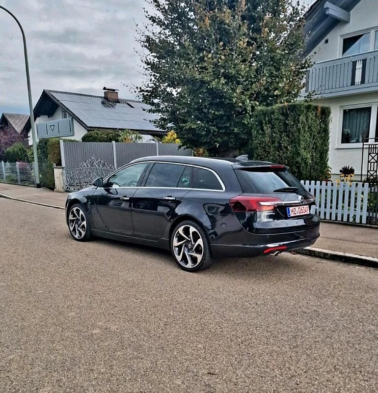 Gebraucht Opel Insignia 170 PS (125 kW) 2016 Schwarz Kombi