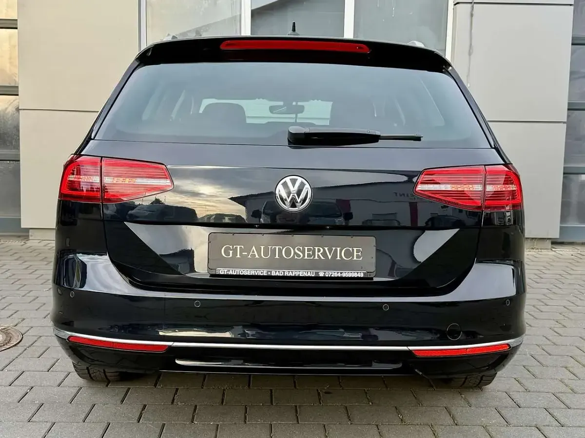 Gebraucht VW Passat Highline 150 PS (110 kW) 2019 Schwarz Kombi