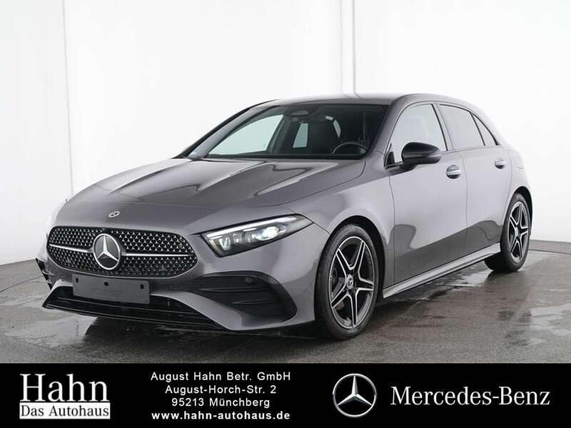 Gebraucht Mercedes A200 AMG 163 PS (119 kW) 2024 Lack mountaingrau Limousine