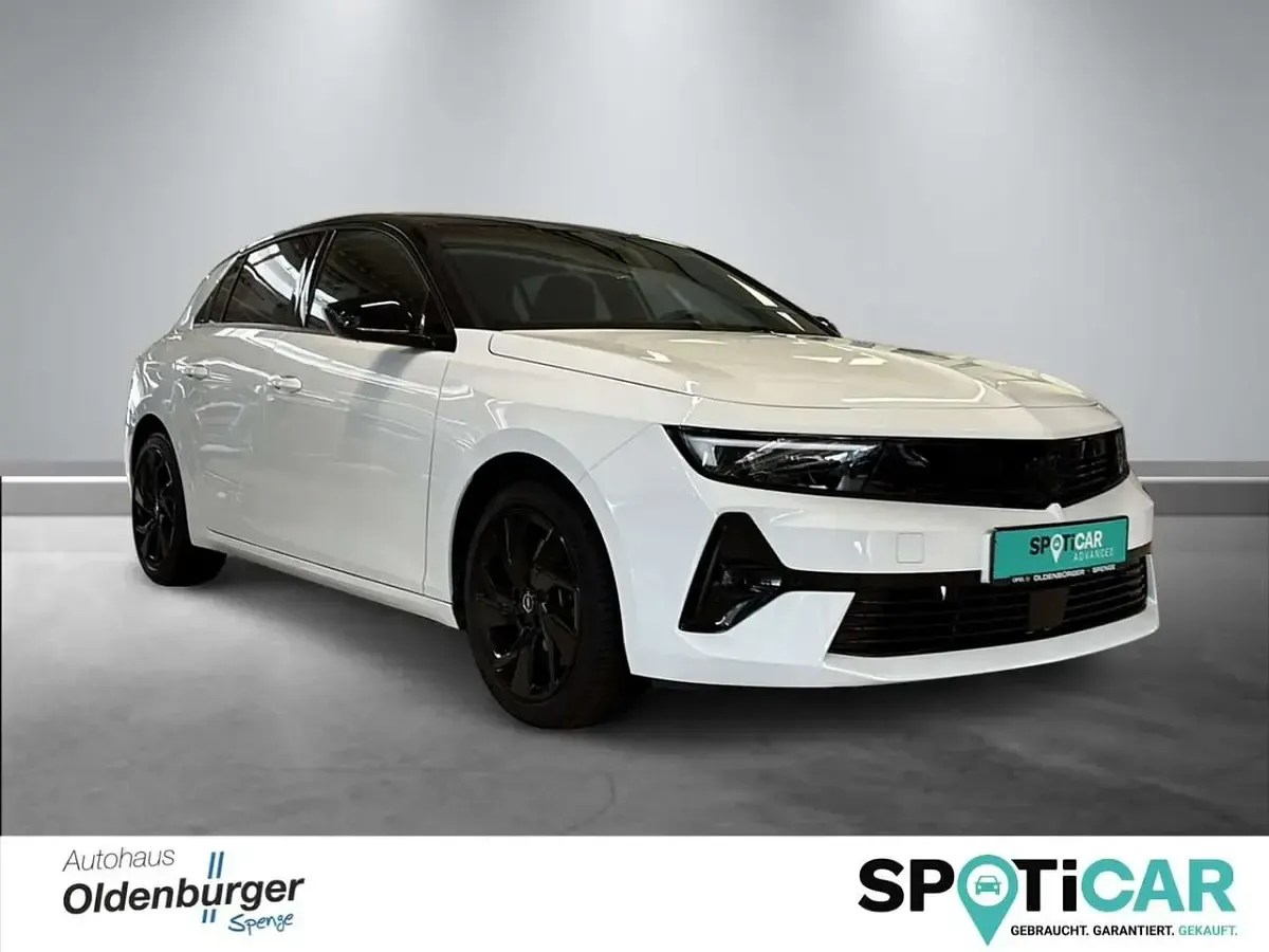 Gebraucht Opel Astra GS Line 179 PS (131 kW) 2022 Jadeweiß / dach schwarz Kleinwagen