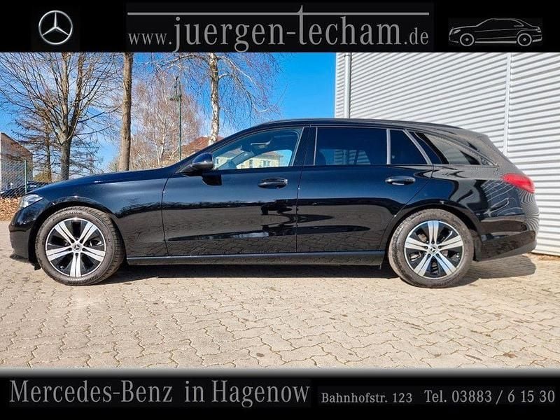 Gebraucht Mercedes C220 200 PS (147 kW) 2022 Schwarz Limousine