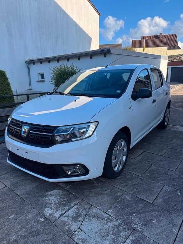 Weiß Gebraucht 2018 Dacia Sandero Kleinwagen | 5.499 € (Superpreis) - Bild 1/4