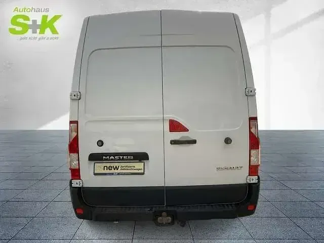 Używany Renault Master Komfort 150 KM (110 kW) 2022 Biały Minivan