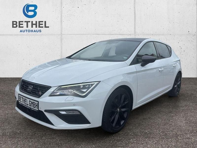 Nevada weiss Gebraucht 2020 Seat Leon FR Limousine | 15.990 € (Superpreis) - Bild 1/4