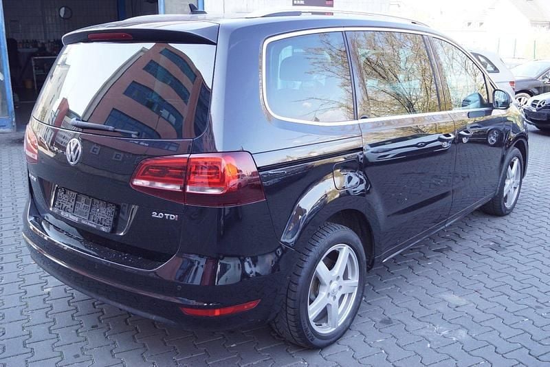 Gebraucht VW Sharan 184 PS (135 kW) 2016 Schwarz Van / Kleinbus