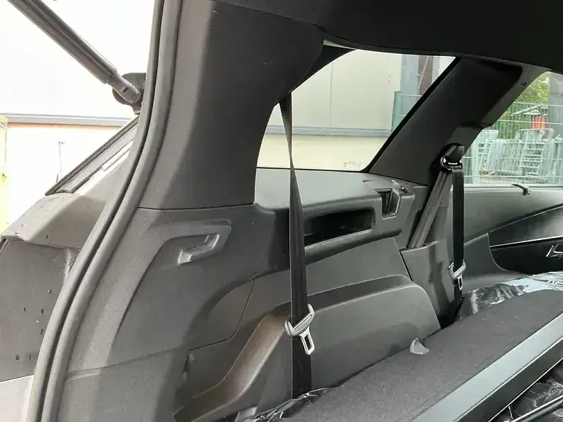 Gebraucht Peugeot 5008 Allure 136 PS (100 kW) 2024 Grau lack grau artense/metallic klarlack (metallic) SUV