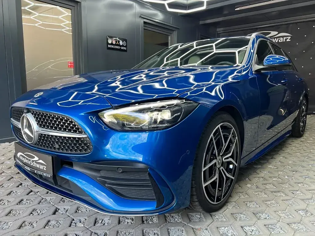 Gebraucht Mercedes 220 AMG line 220 PS (161 kW) 2023 Blau Limousine